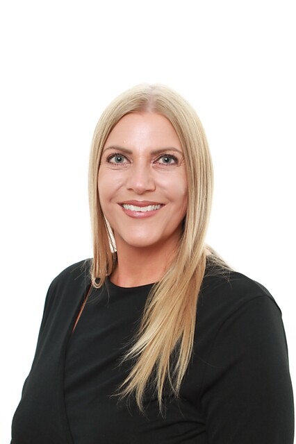 Staff - Arianne Anaell-Jones.jpg